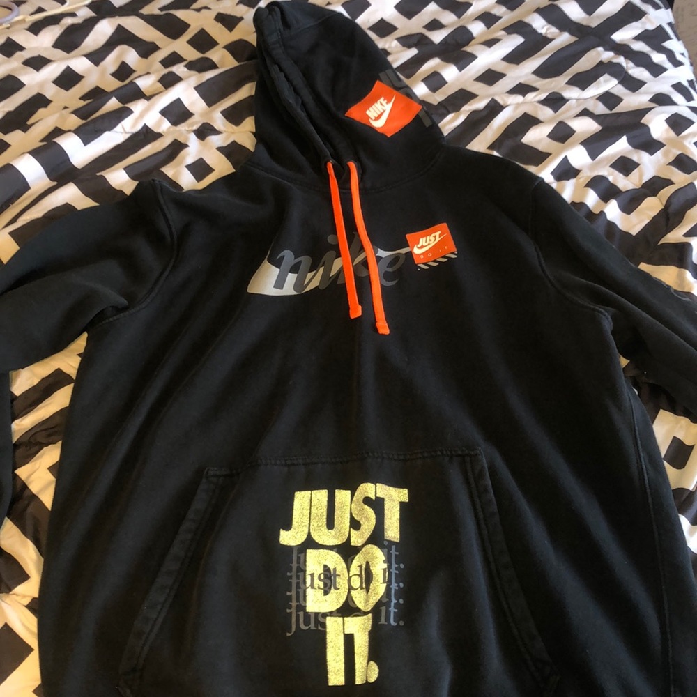Nike Hoodie (goes with Air Forces I listed)